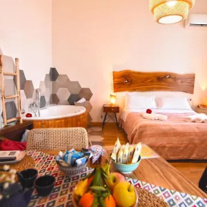 Sunrise Luxury 2* Napels
