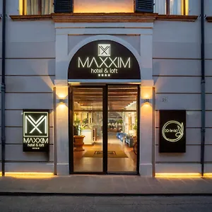 Maxxim & Loft Szálloda